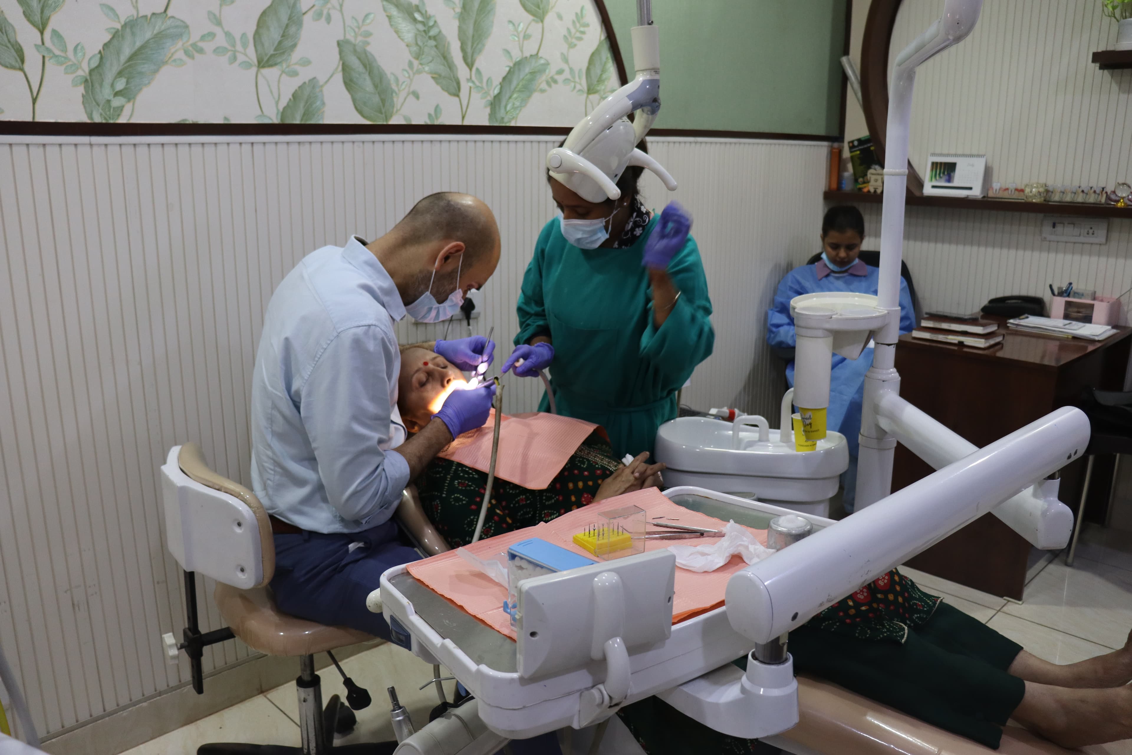 Tooth & Truth dental clinic in Sector 34, Noida