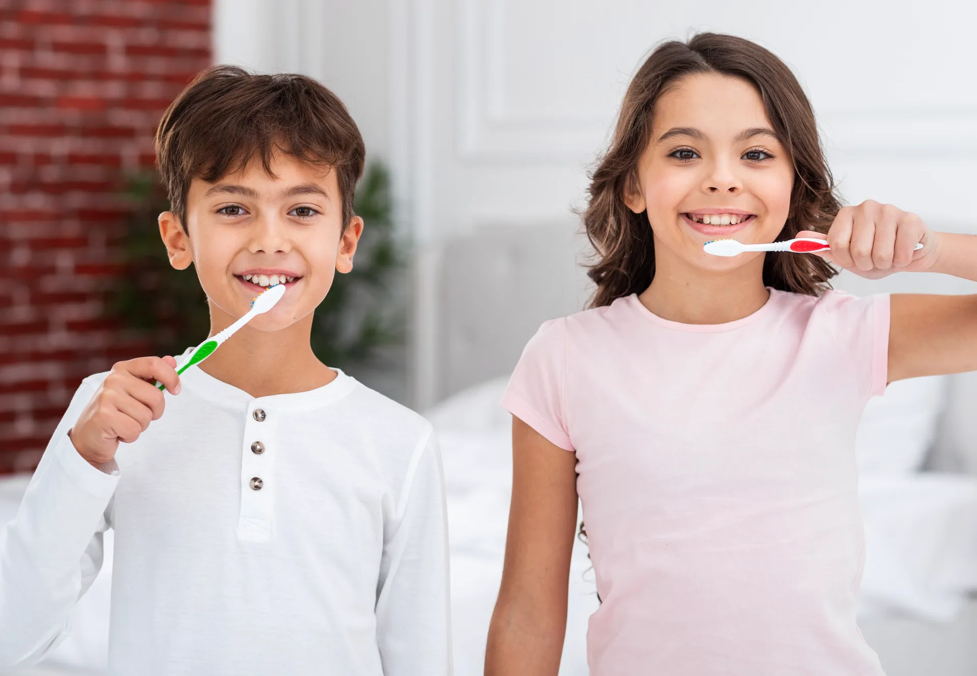 The Right Way to Brush Your Teeth — Most People Are Doing It Wrong